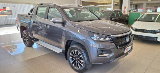 FIAT TITANO 2.2 TURBO DIESEL RANCH 4X4 AT8 FIAT TITANO 2.2 TURBO DIESEL RANCH 4X4 AT8